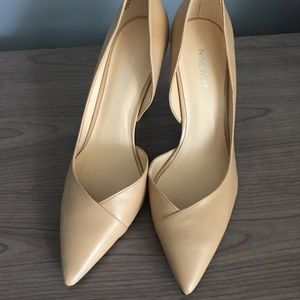 New Nine West nude heels